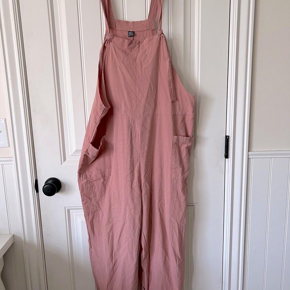 SHEIN linen overalls. Size L. Front pockets. Mauve/pink color. Oversized. Comfy.